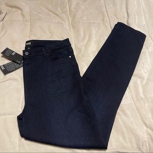 NWT Paige Hoxton Straight Jeans size 33